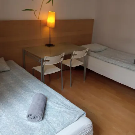 Central Station Hostel *